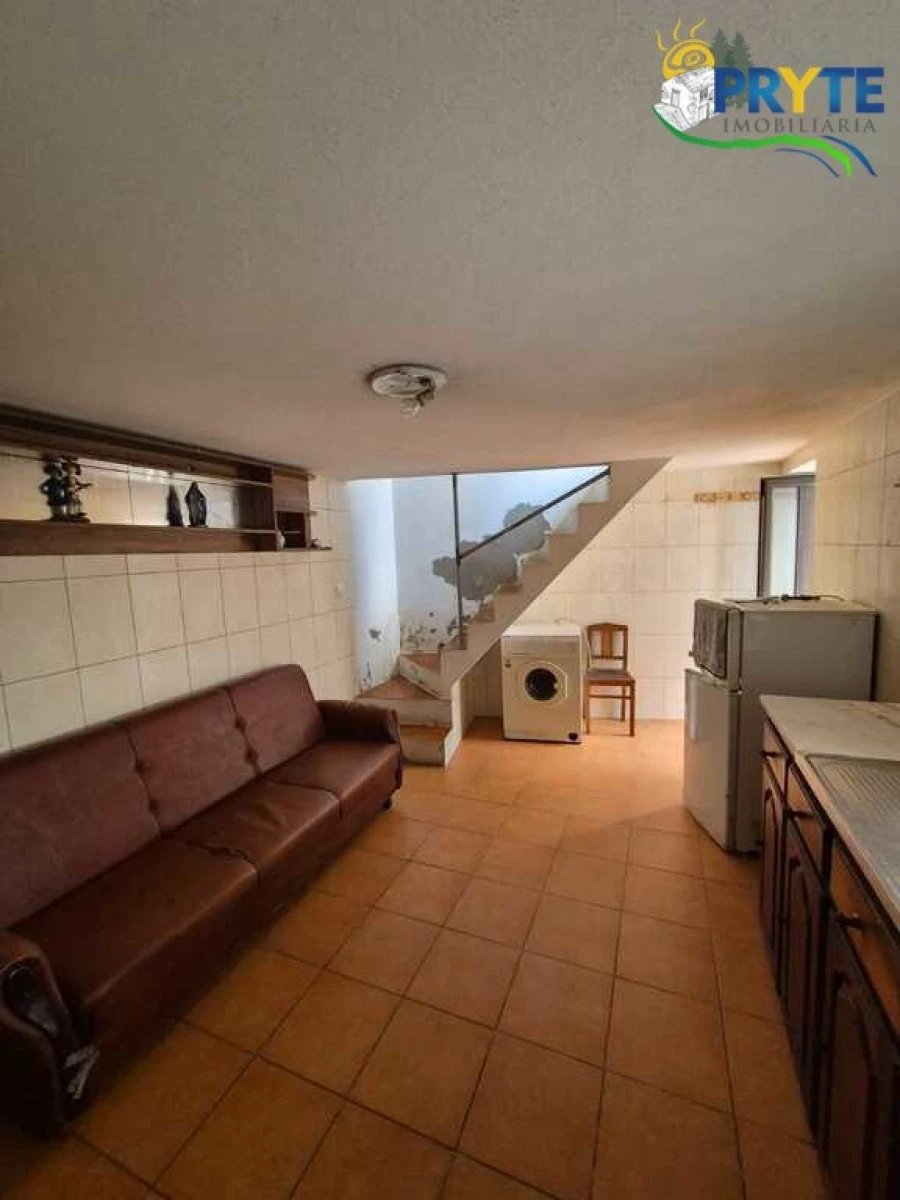 Moradia T1 para Venda em Troviscal Foto 11