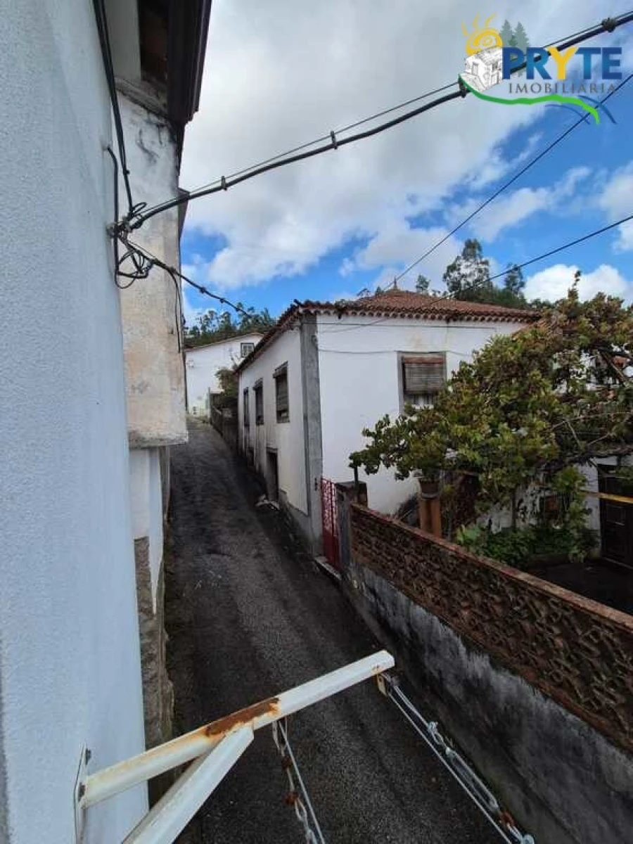 Moradia T1 para Venda em Troviscal Foto 12