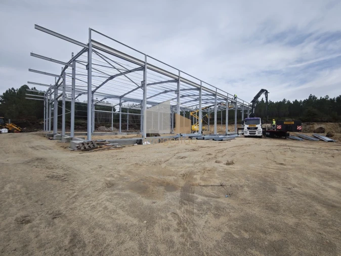 Loja para Venda em Sapardos Foto 6