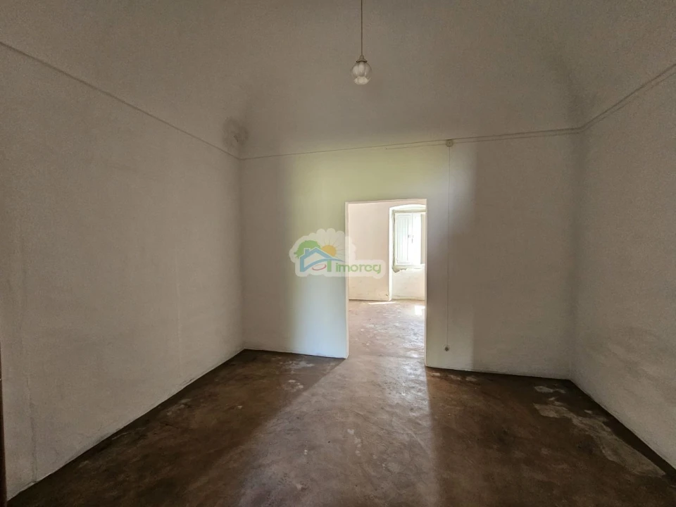 Moradia T2 para Venda em Reguengos de Monsaraz Foto 1