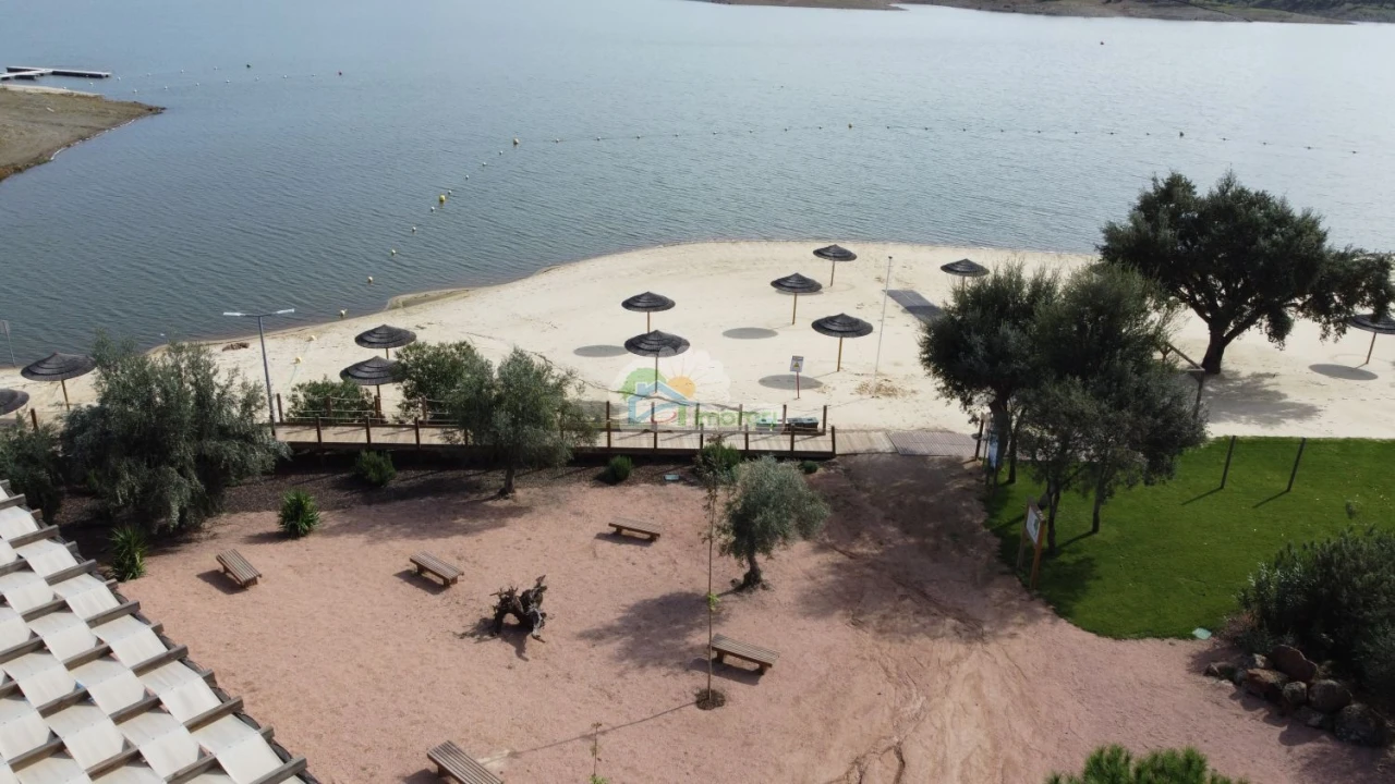 Moradia T2 para Venda em Reguengos de Monsaraz Foto 16