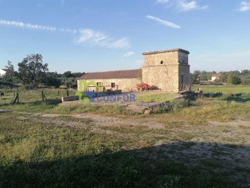 Quinta T0 para Venda em Castelo Branco