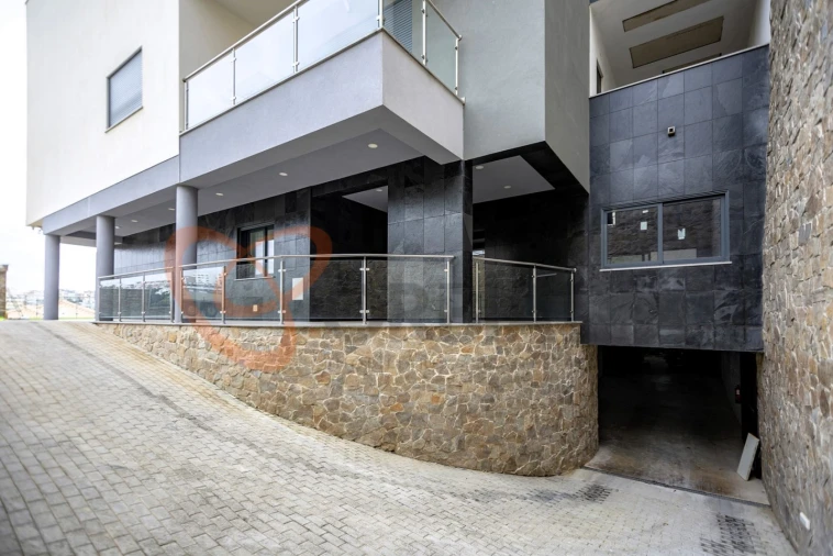 Apartamento T1 para Venda em Albufeira e Olhos de Água Foto 13