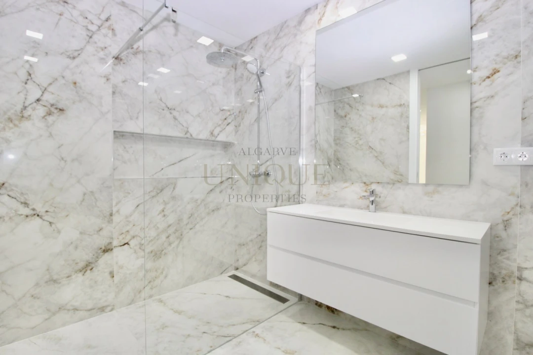 Apartamento T2 para Venda em Lagos (São Sebastião e Santa Maria) Foto 14