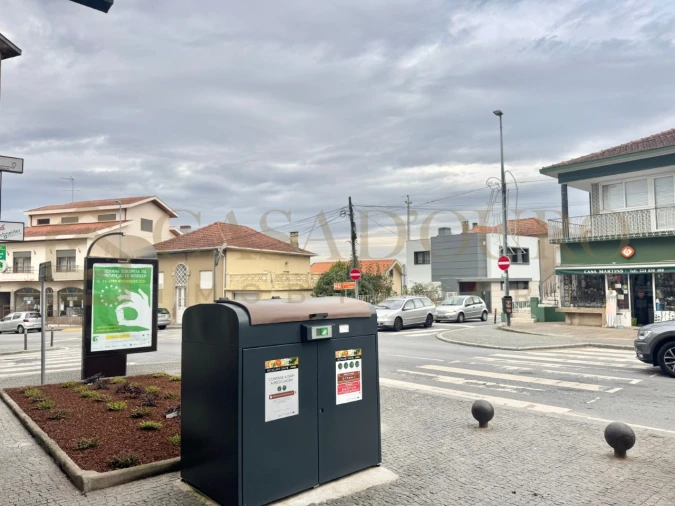Loja para Venda em Fânzeres e São Pedro da Cova Foto 3
