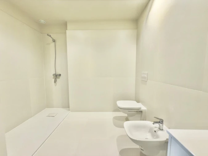 Apartamento para Venda em Vilar de Andorinho Foto 7