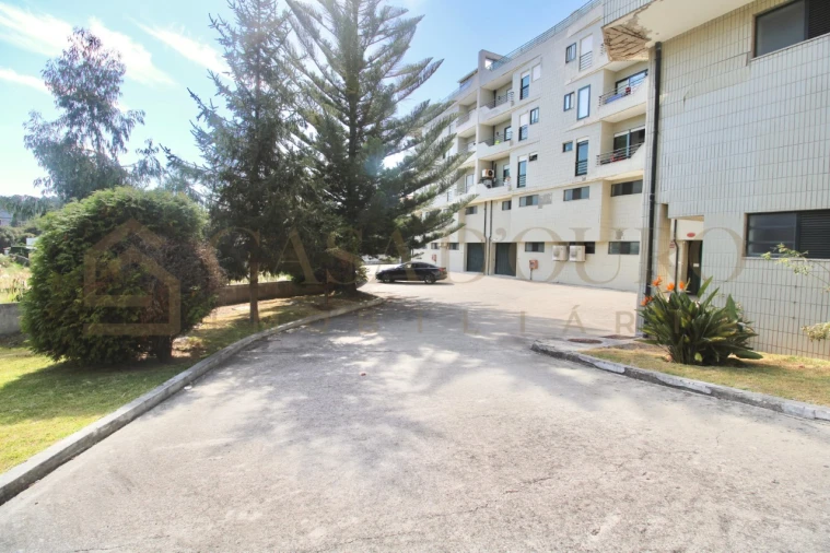 Armazém para Venda em São Felix da Marinha Foto 4