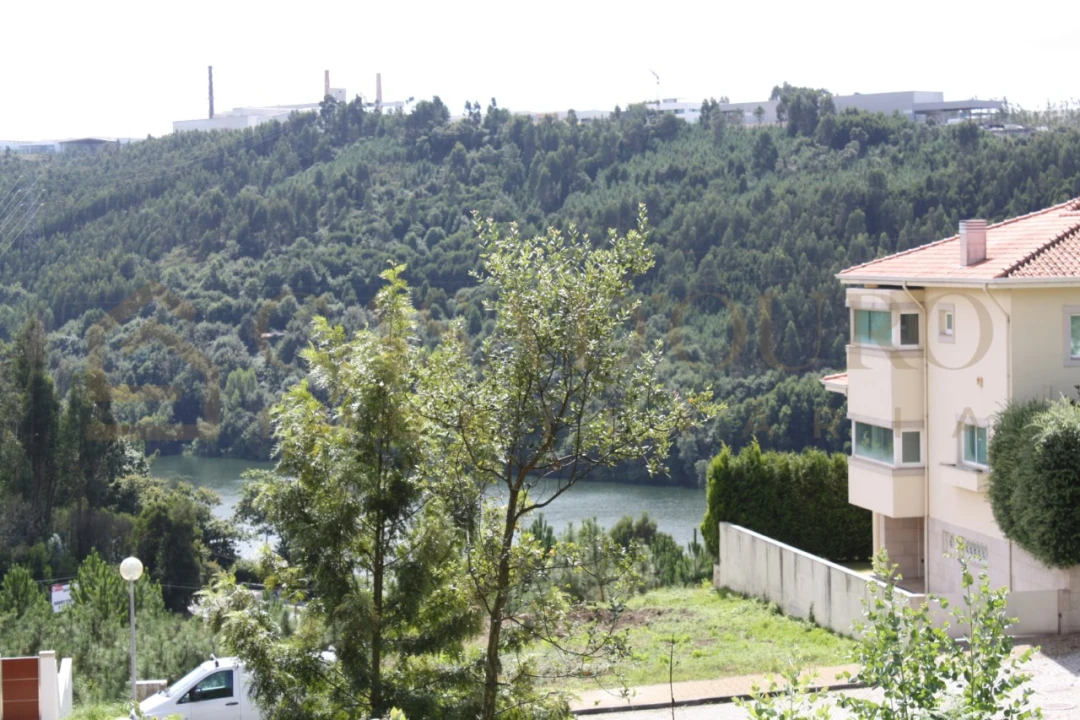 Terreno para Venda em Gondomar (São Cosme), Valbom e Jovim Foto 5