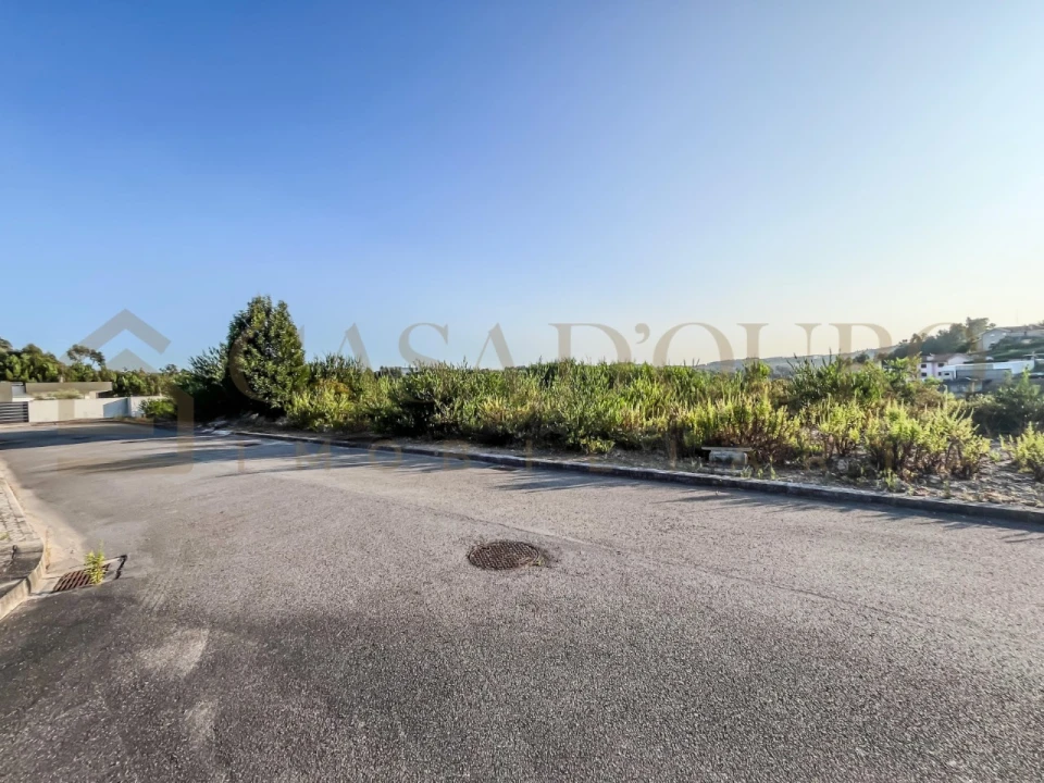 Terreno para Venda em Foz do Sousa e Covelo Foto 6