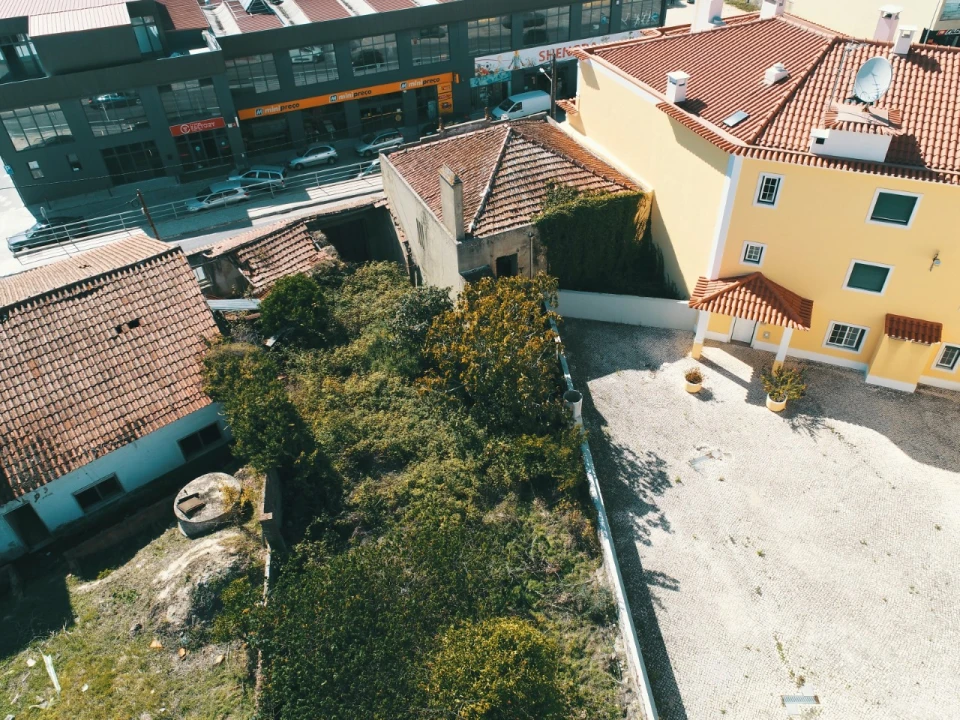 Prédio para Venda em Venda do Pinheiro e Santo Estêvão das Galés Foto 9
