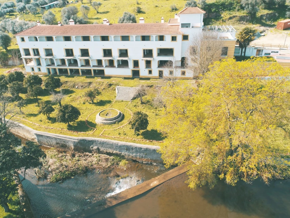 Prédio para Venda em Cabeço de Vide Foto 1