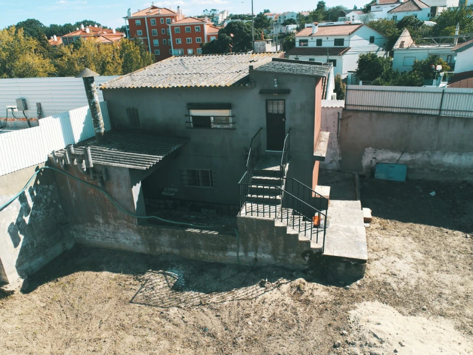 Moradia T2 para Venda em Venda do Pinheiro e Santo Estêvão das Galés Foto 3