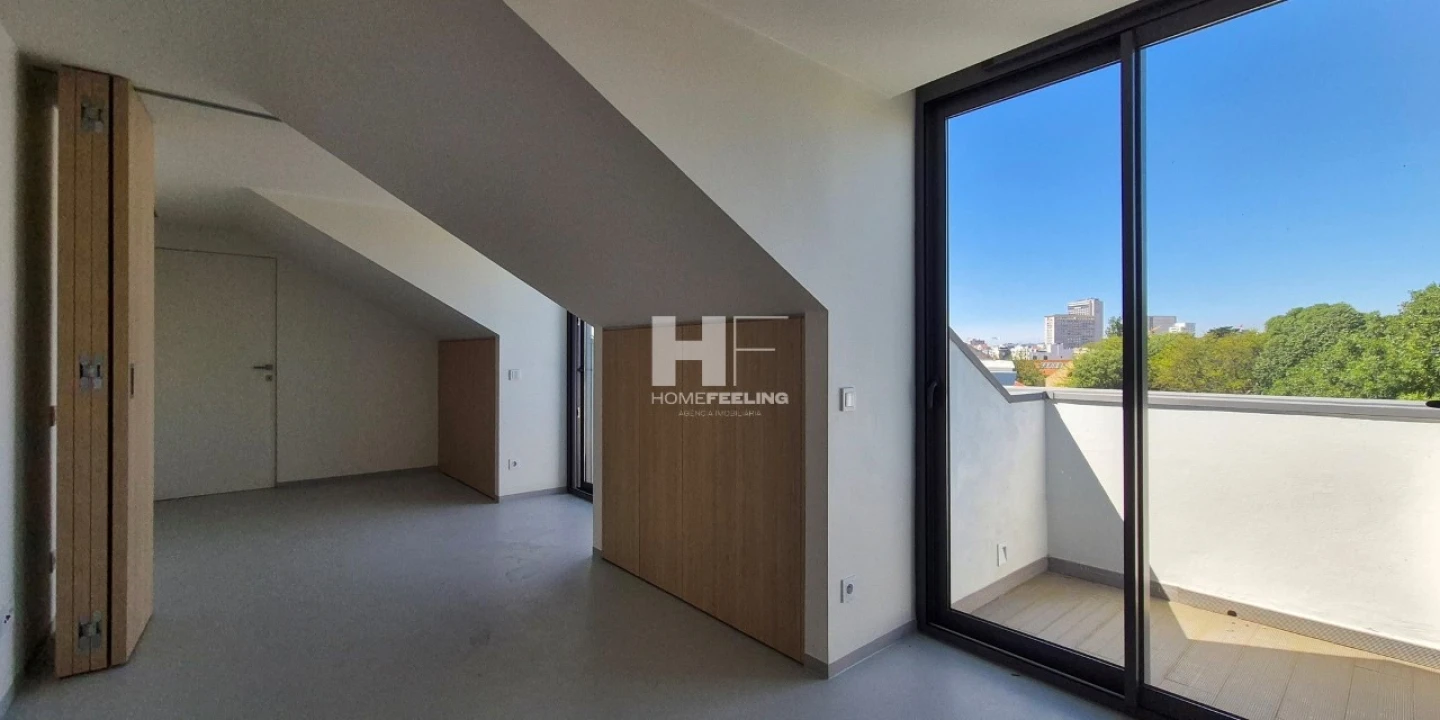 Apartamento T2 para Venda em Santo António Foto 13