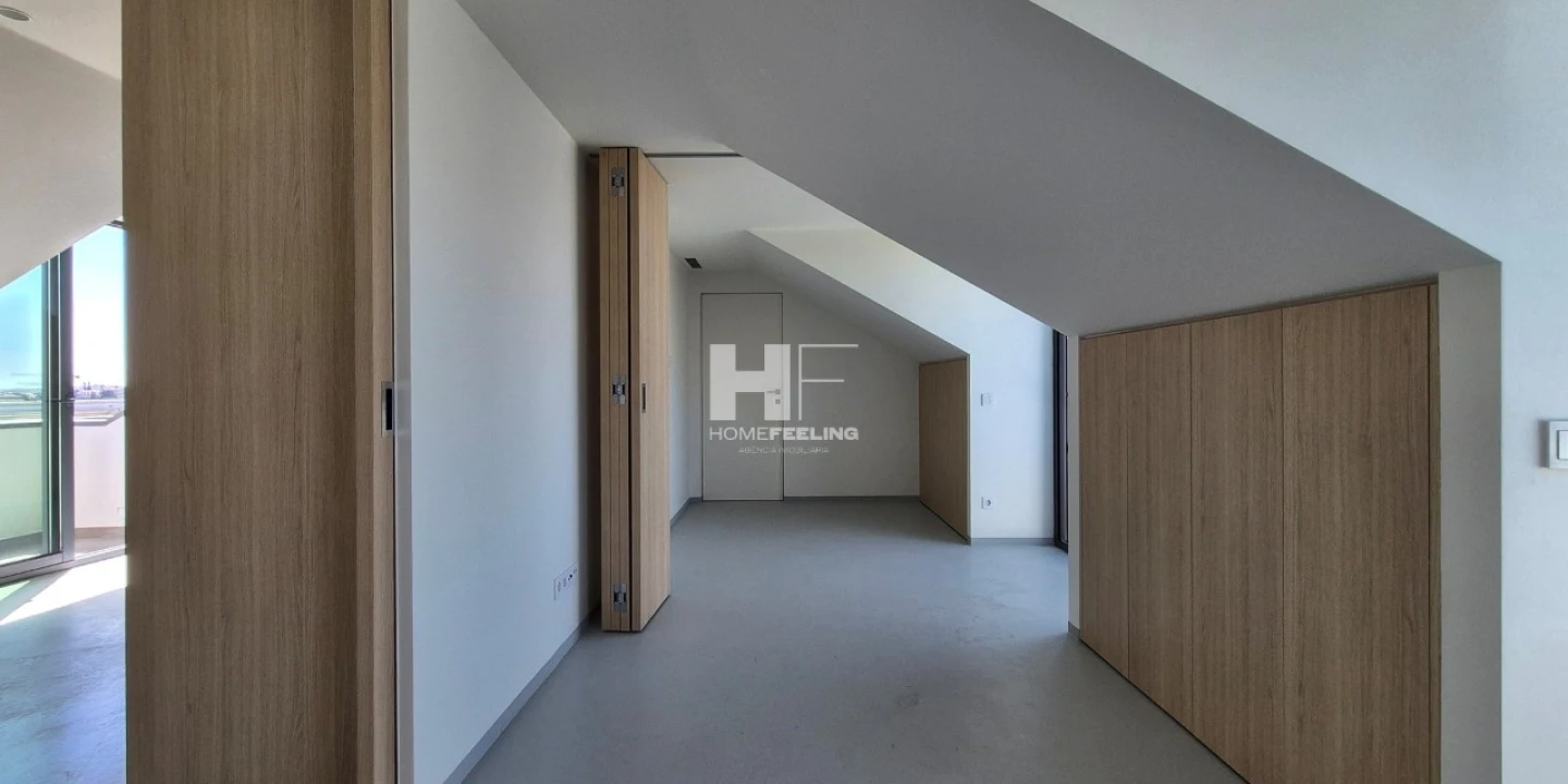 Apartamento T2 para Venda em Santo António Foto 14