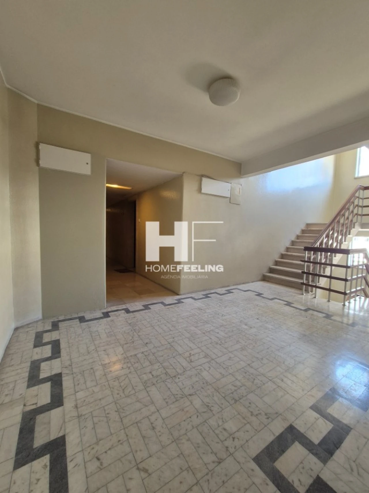 Apartamento T1 para Venda em Avenidas Novas Foto 14