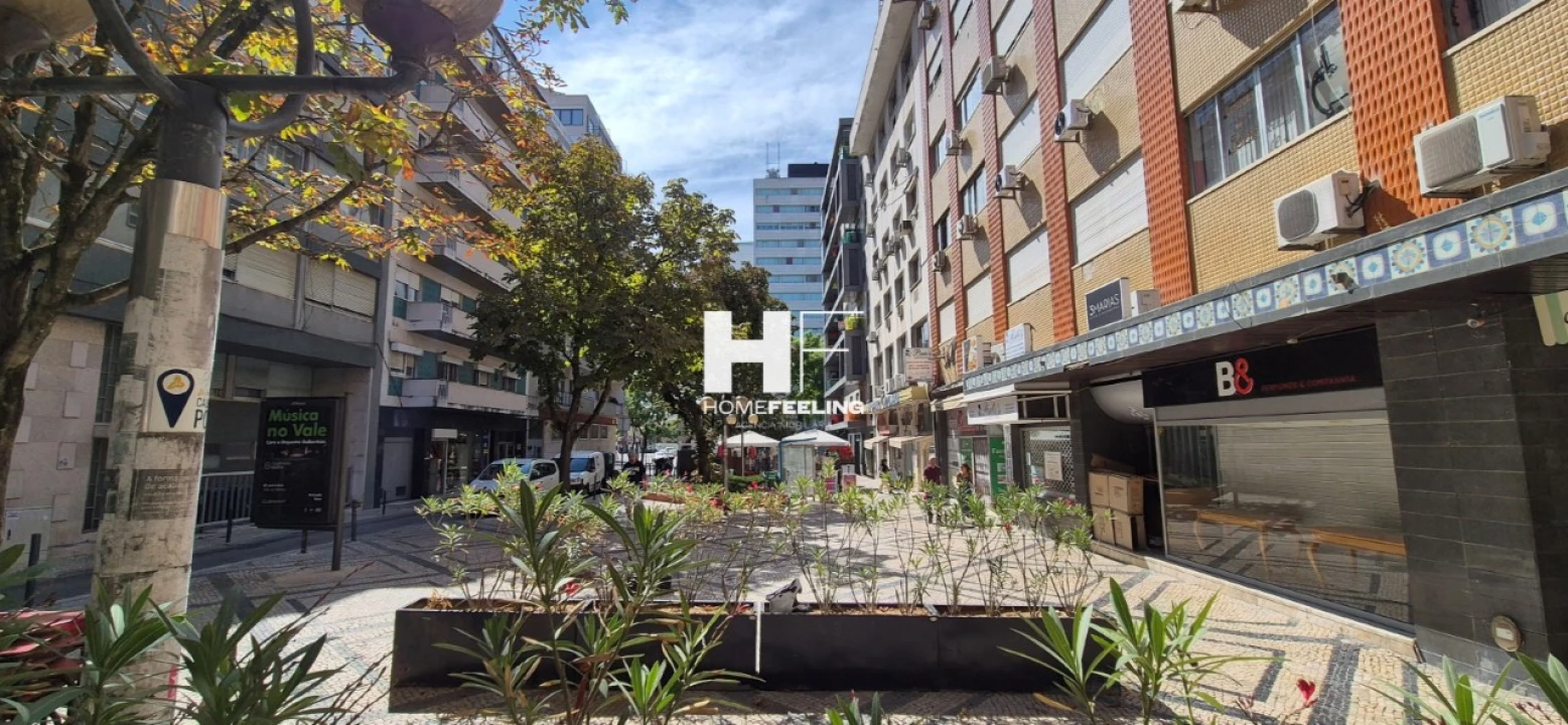 Apartamento T1 para Venda em Avenidas Novas Foto 17