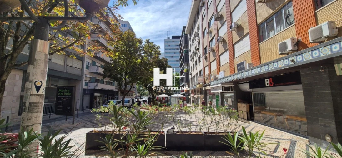 Apartamento T1 para Venda em Avenidas Novas Foto 17