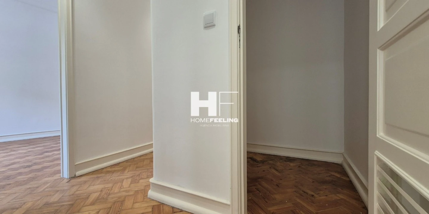 Apartamento T1 para Arrendamento em Alcantara Foto 14