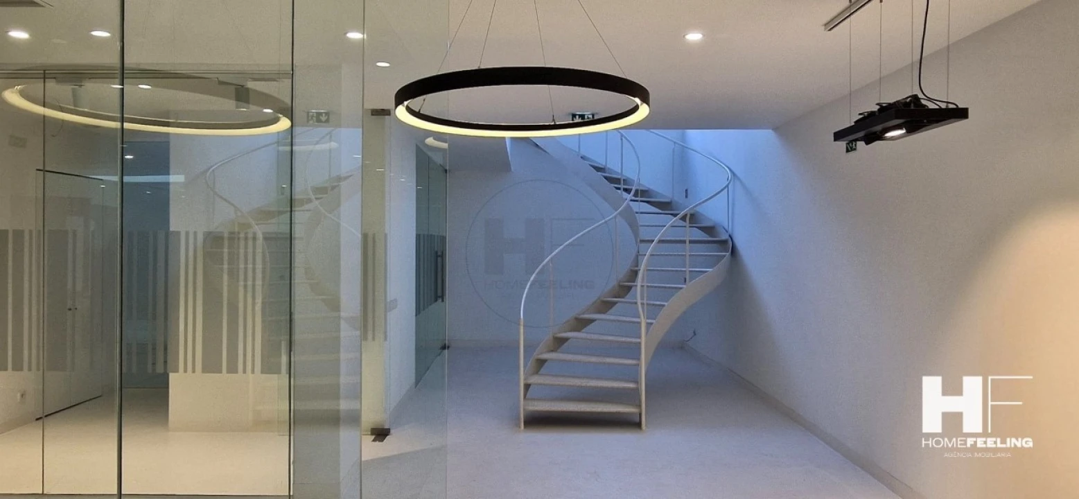 Loja para Arrendamento em Campo de Ourique Foto 1