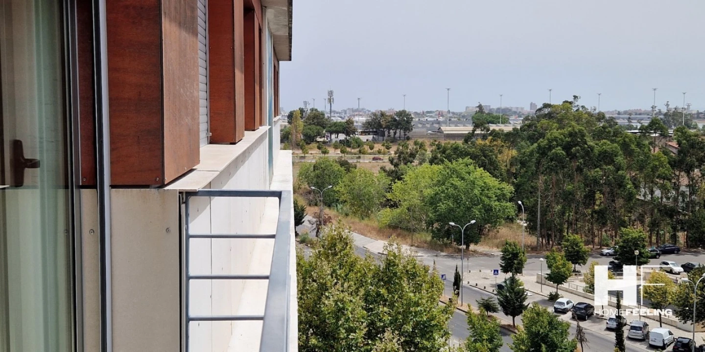 Apartamento T2 para Arrendamento em Lumiar Foto 1