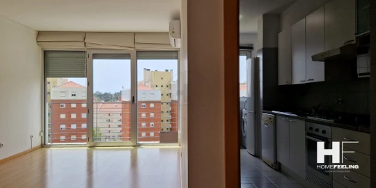 Apartamento T2 para Arrendamento em Lumiar