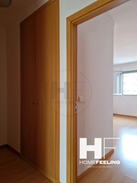 Apartamento T2 para Arrendamento em Lumiar