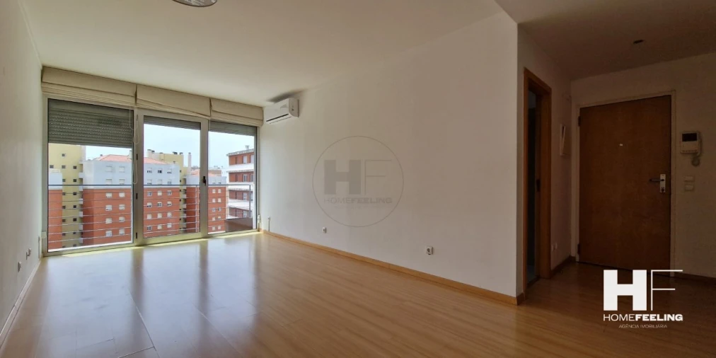Apartamento T2 para Arrendamento em Lumiar Foto 4