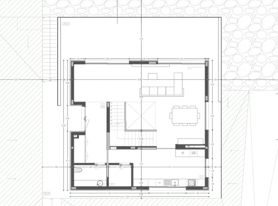 Moradia T4 para Venda em Carnaxide e Queijas Planta 2