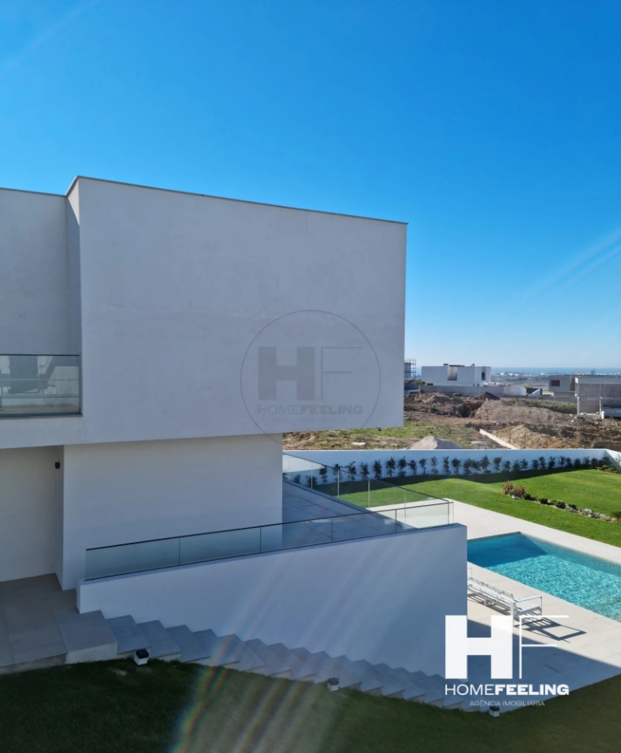 Moradia T4 para Venda em Carnaxide e Queijas Foto 15