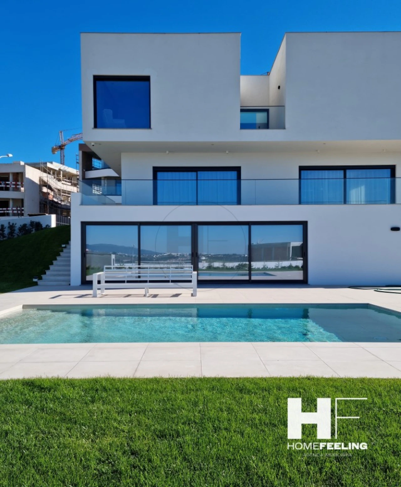 Moradia T4 para Venda em Carnaxide e Queijas Foto 17