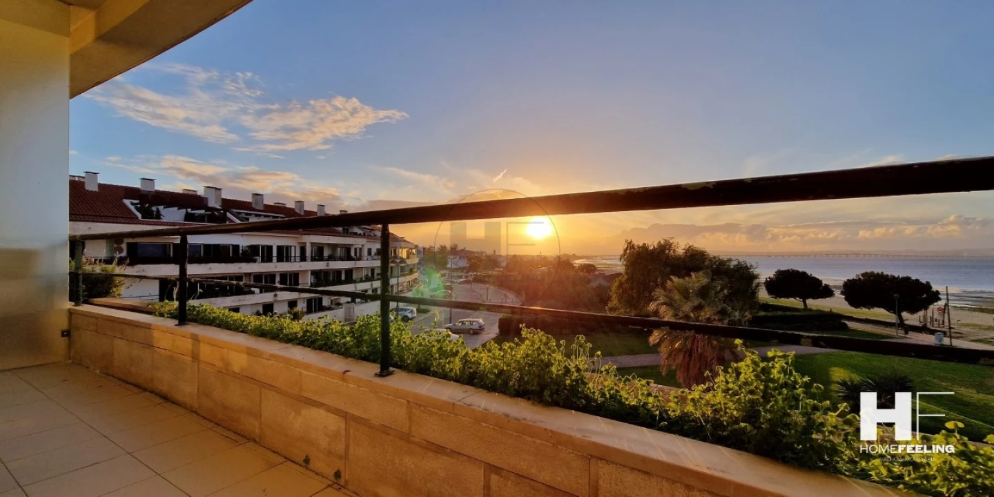 Apartamento T4 para Venda em Alcochete Foto 13