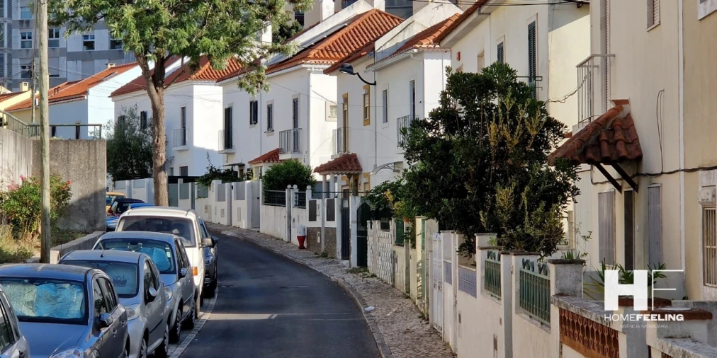 Moradia T3 para Venda em Ajuda Foto 1