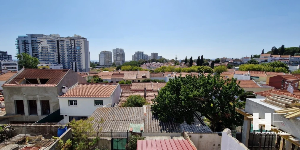 Moradia T3 para Venda em Ajuda Foto 3