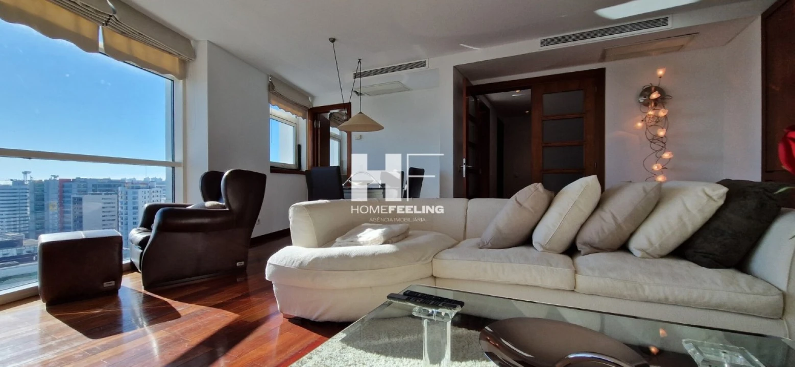 Apartamento T2 para Arrendamento em Parque das Nações Foto 7