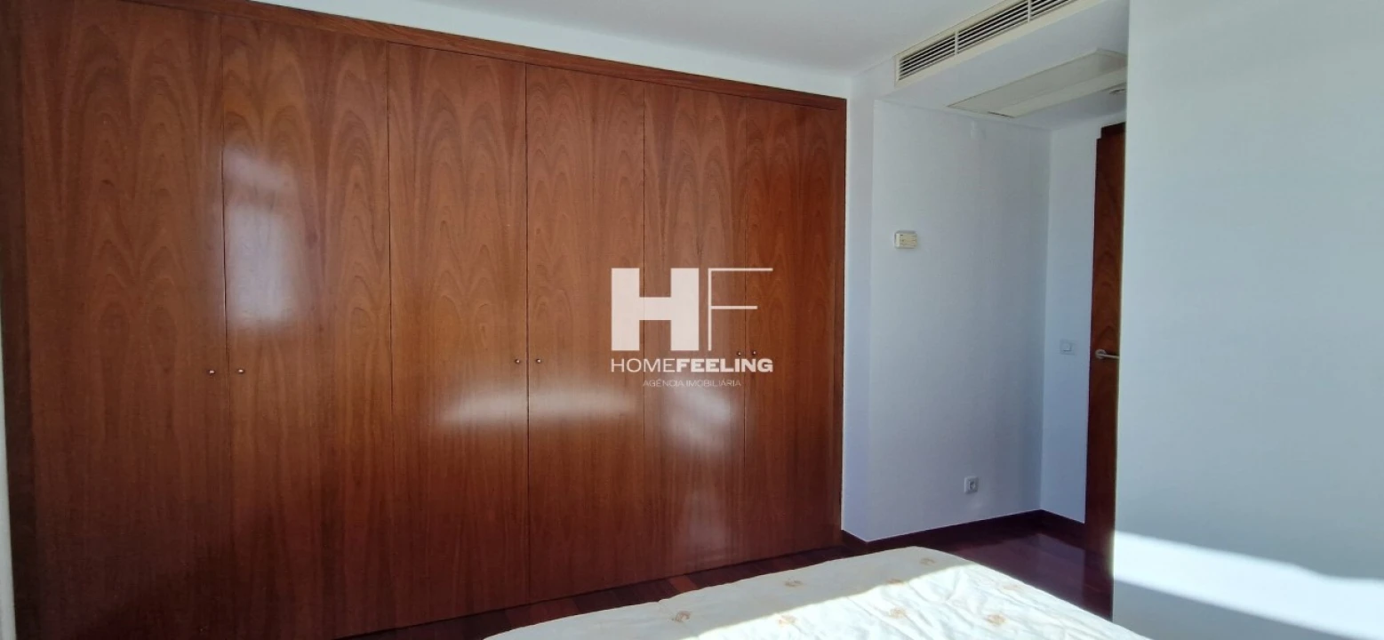 Apartamento T2 para Arrendamento em Parque das Nações Foto 16