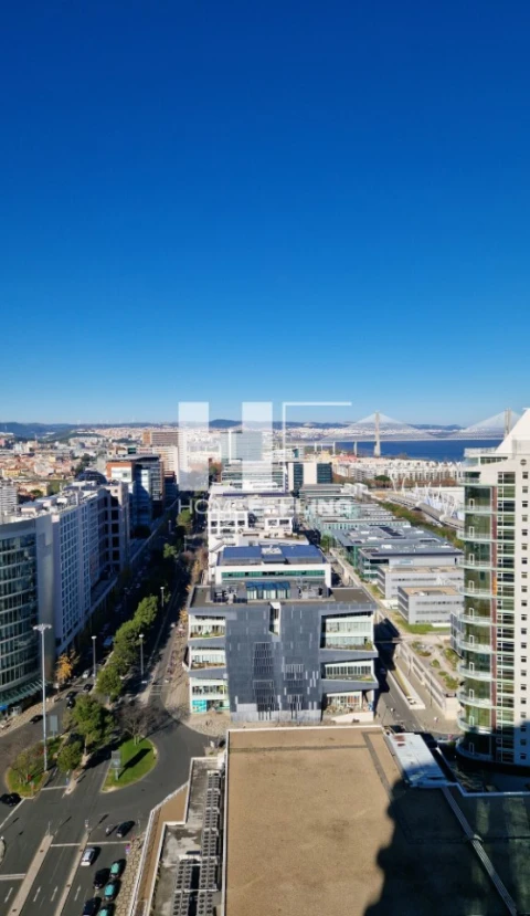 Apartamento T2 para Arrendamento em Parque das Nações