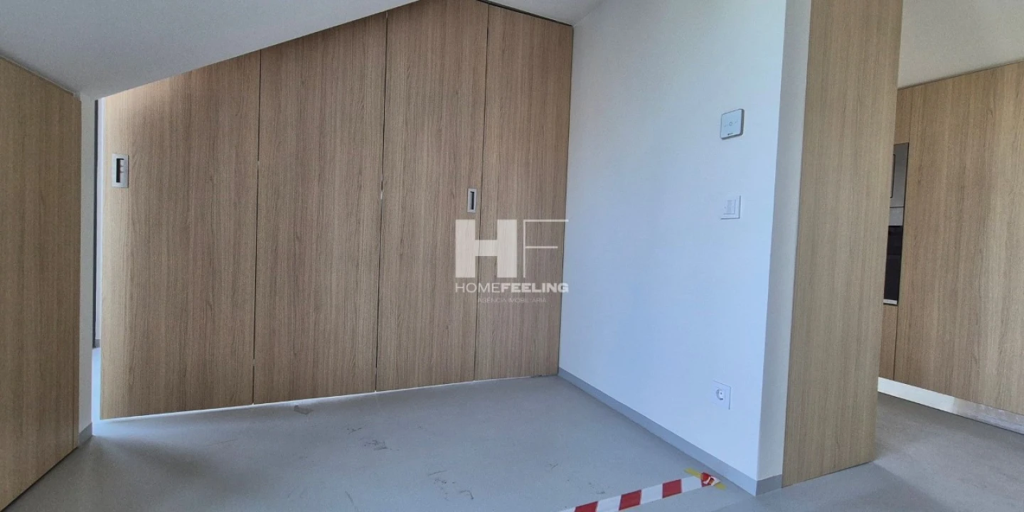 Apartamento T2 para Venda em Santo António Foto 14