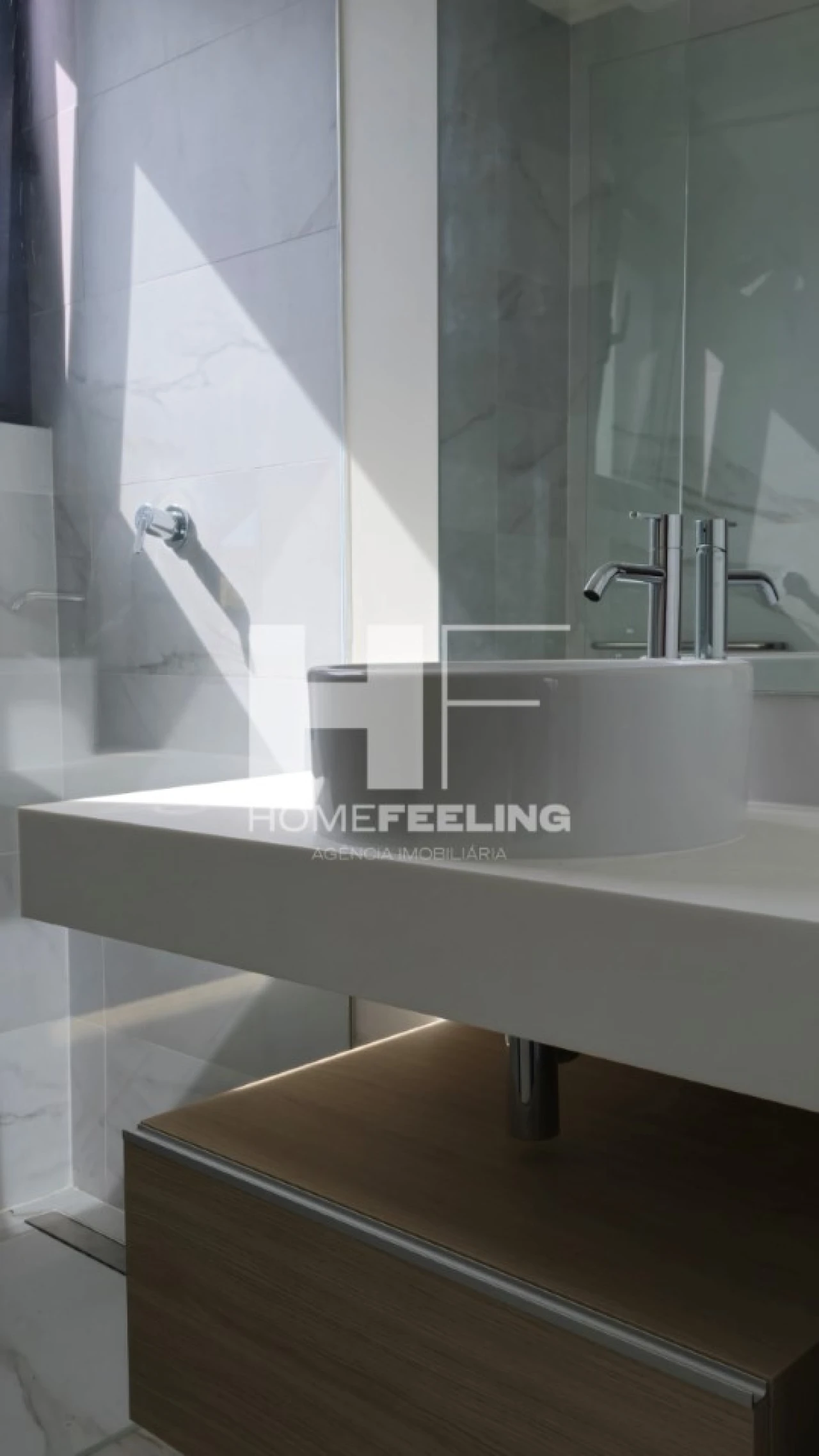 Apartamento T2 para Venda em Santo António Foto 19