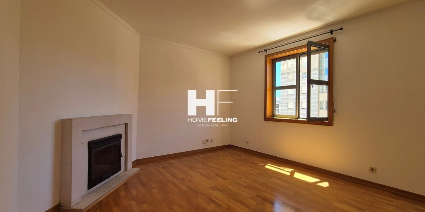 Apartamento T1 para Arrendamento em Olivais Foto 7