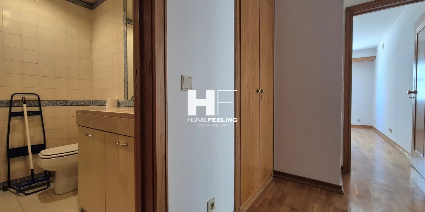 Apartamento T1 para Arrendamento em Olivais Foto 12