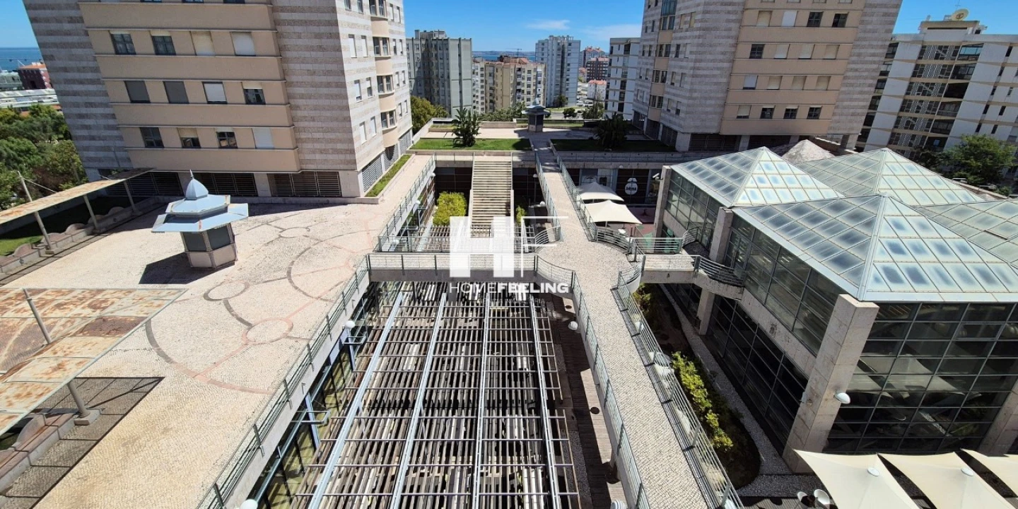 Apartamento T1 para Arrendamento em Olivais Foto 16