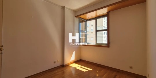 Apartamento T1 para Arrendamento em Olivais