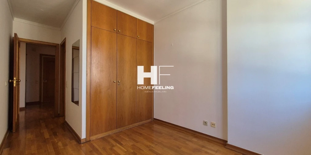 Apartamento T1 para Arrendamento em Olivais Foto 6