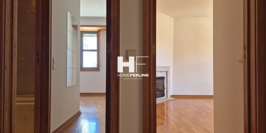 Apartamento T1 para Arrendamento em Olivais Foto 9