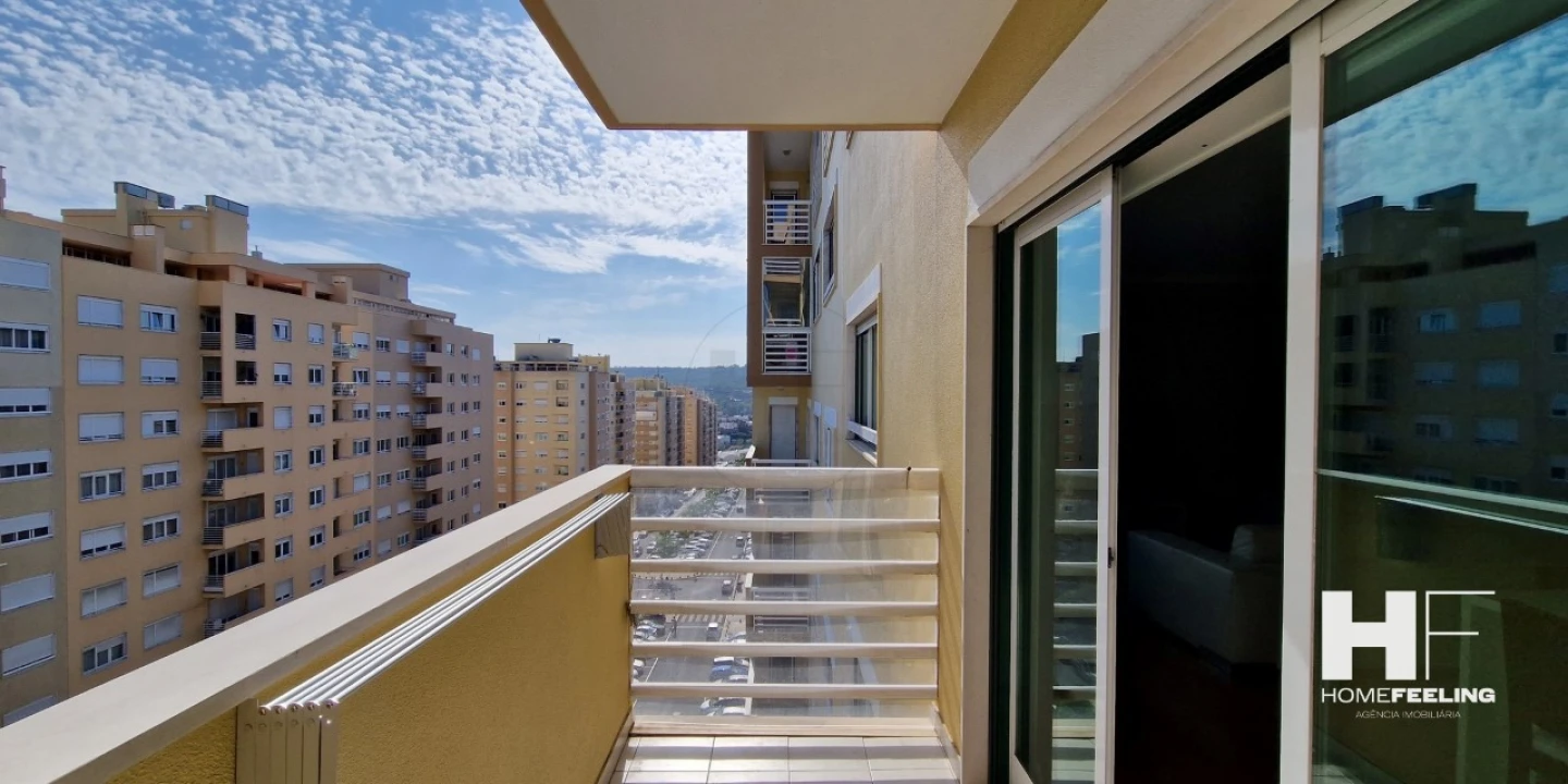 Apartamento T3 para Venda em Carnaxide e Queijas Foto 3