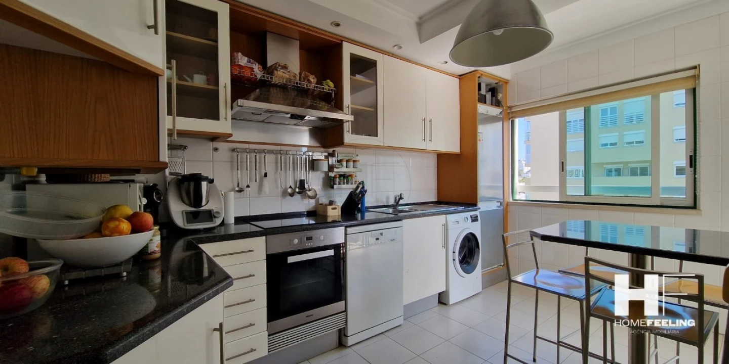 Apartamento T3 para Venda em Carnaxide e Queijas Foto 4
