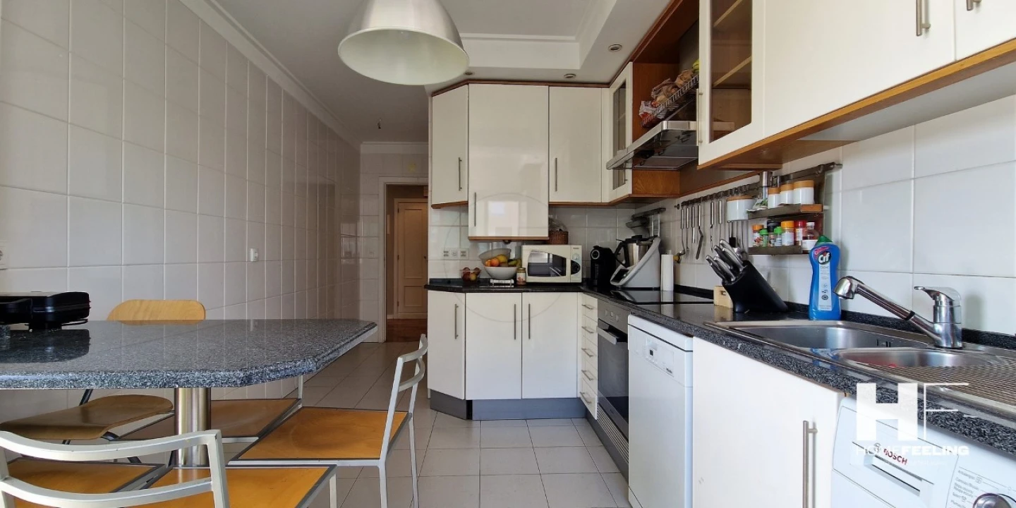 Apartamento T3 para Venda em Carnaxide e Queijas Foto 5
