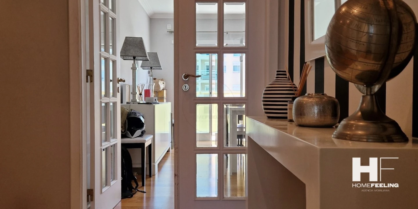 Apartamento T3 para Venda em Carnaxide e Queijas Foto 1