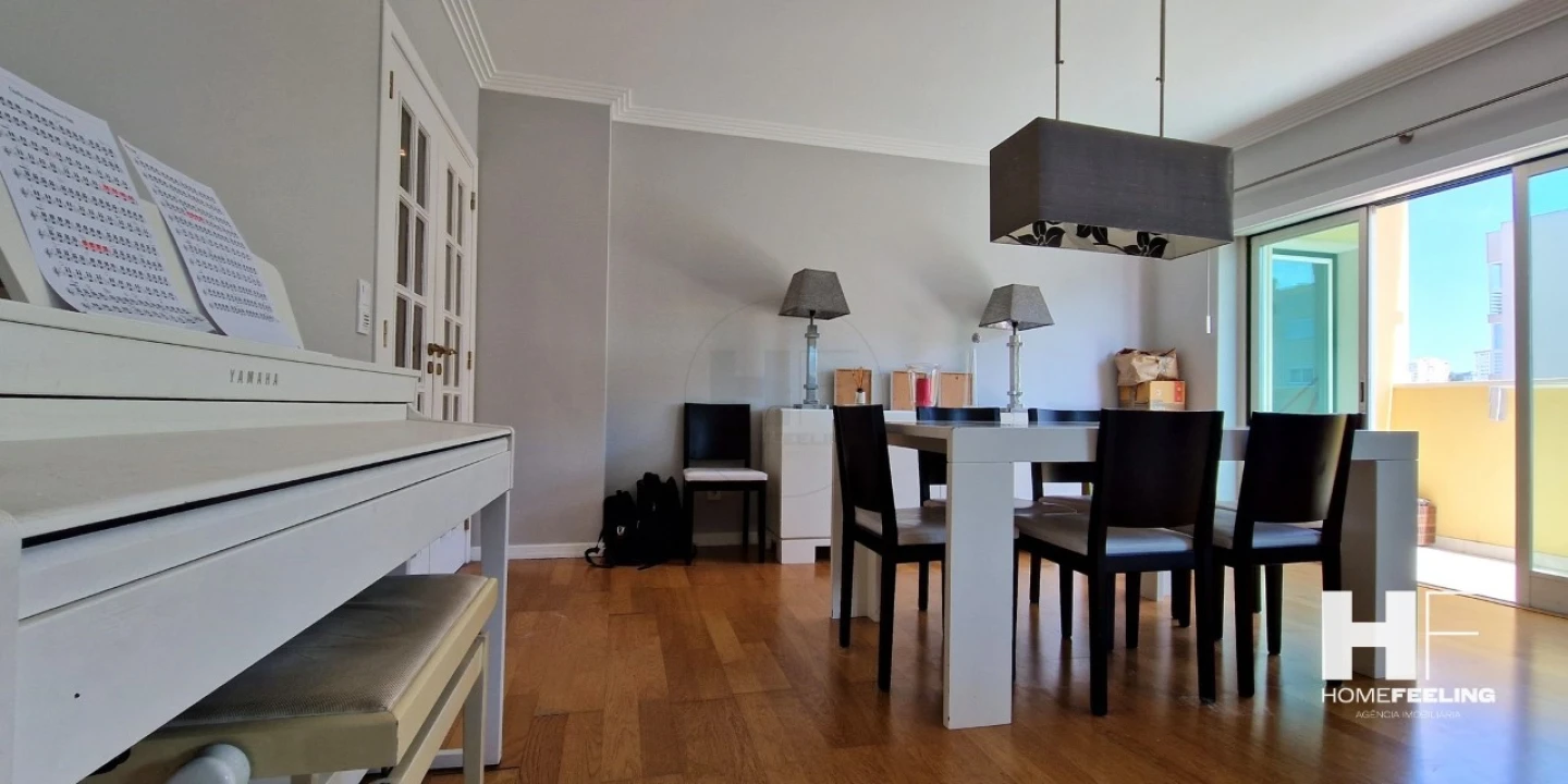Apartamento T3 para Venda em Carnaxide e Queijas Foto 10