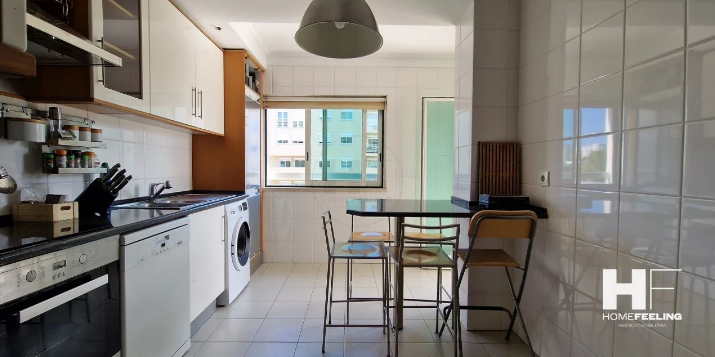 Apartamento T3 para Venda em Carnaxide e Queijas Foto 23